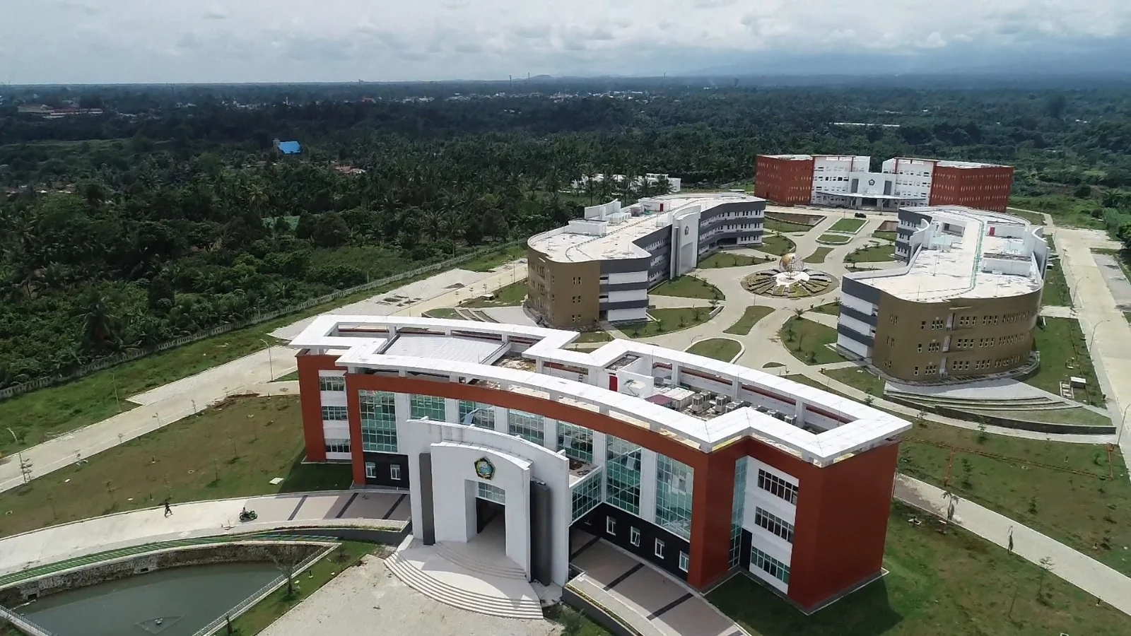 Hình 28 trong bộ mẫu thiệp cưới