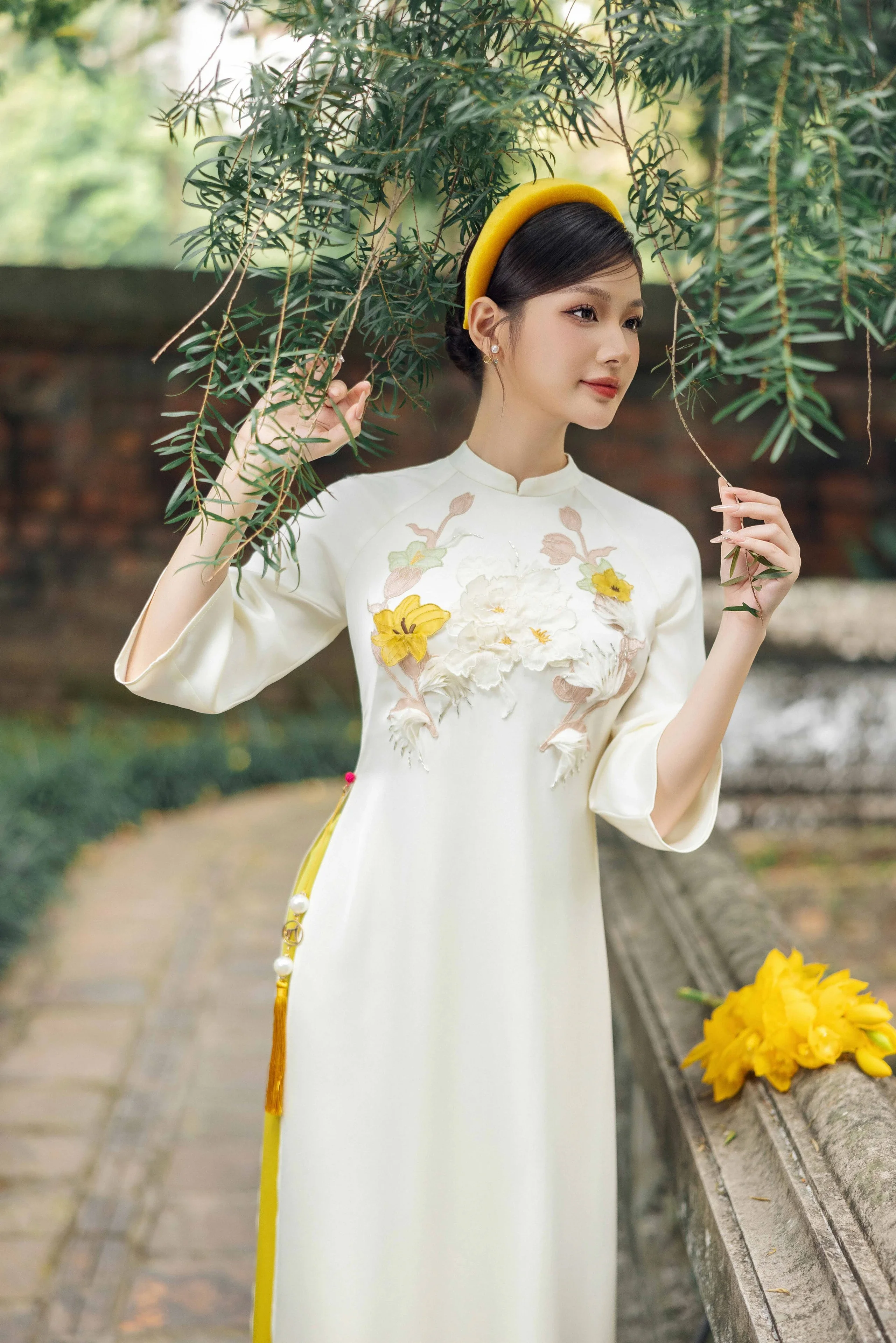 5 mẫu áo dài đẹp xuất sắc cho mùa Tết Ất Tỵ