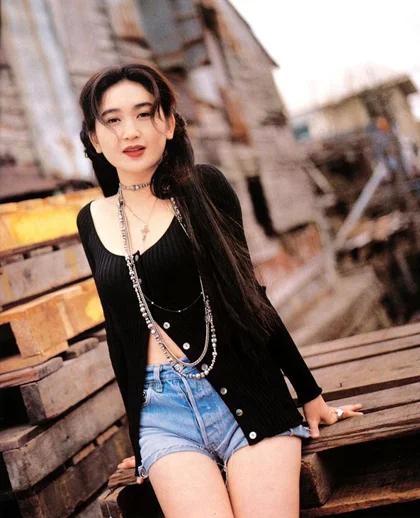 Nét sắc sảo một thuở của 'bông hồng lửa' Ôn Bích Hà - Báo và phát thanh, truyền hình Vĩnh Long