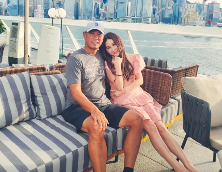 Ôn Bích Hà đời thường bên người thân