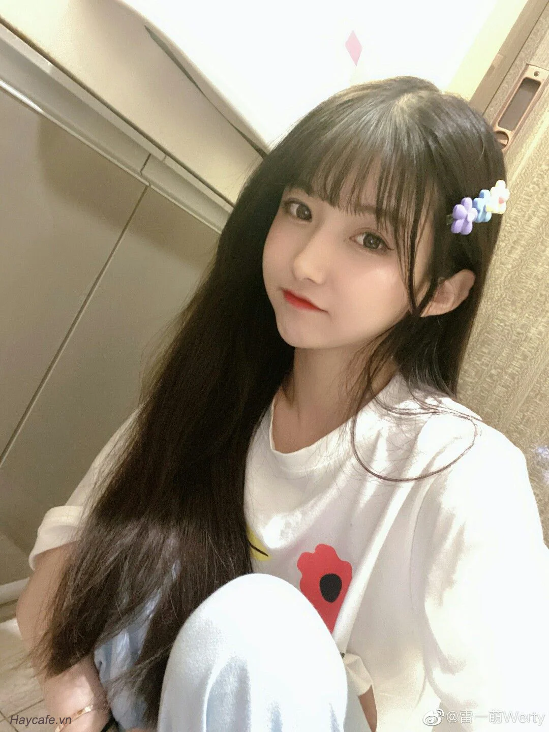 gái xinh dễ thương cài kẹp tóc nhiều màu