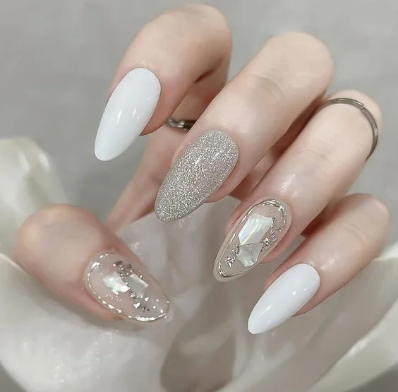 Nail đẹp xà cừ màu trắng