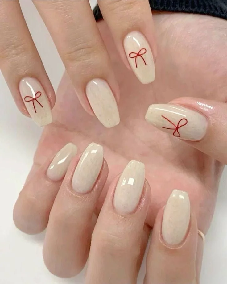 Mẫu Nail Tay Đơn Giản năm 2025 - Biến Hóa Phong Cách, Tự Tin Nổi Bật